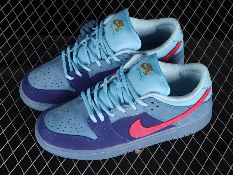 All Categories Nk SB Dunk Series Nk SB Dunk Low Low-top sneakers Run The Jewels x Nk SB Dunk Low joint model SB low-top casual sneakers DO9404-400